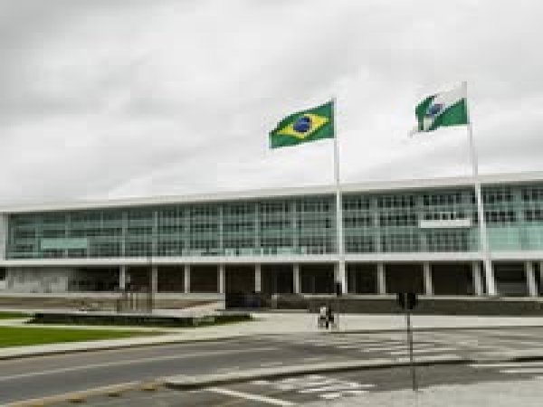 Convênios 1.3 bilhão: governo do Paraná cancela 445 prioridades abertas para municípios e suspende outras 304